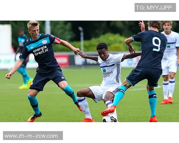 埃因青年与阿贾青年激战正酣谁能在青年联赛中脱颖而出